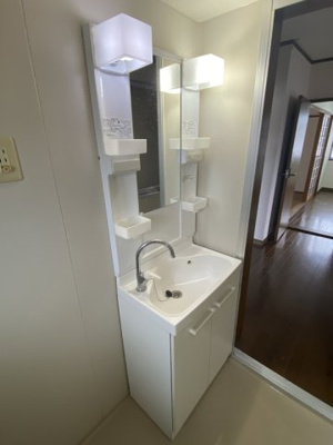 【洗面所】 | ローマンタウン B