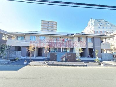 HEARTY'S ENT I棟の駐車場|駐車場に車を止められます