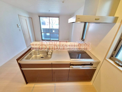 HEARTY'S ENT I棟のキッチン|コンパクトなキッチンで掃除もラクラク