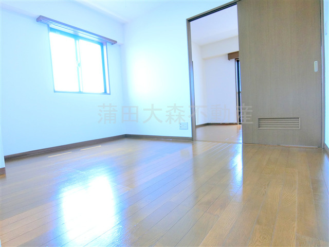 メインステージ大森本町の居間・リビング