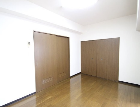 メインステージ大森本町の居間・リビング