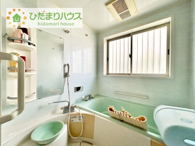 【浴室】 | 筑西市幸町1丁目　中古戸建 | 大人が足を伸ばしても十分な広さ！一人でゆっくりくつろぐ時間も大切です！