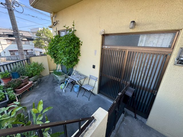 宮崎県宮崎市　一棟マンションのバルコニー