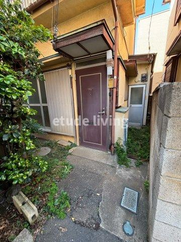 富士見市上沢戸建のエントランス