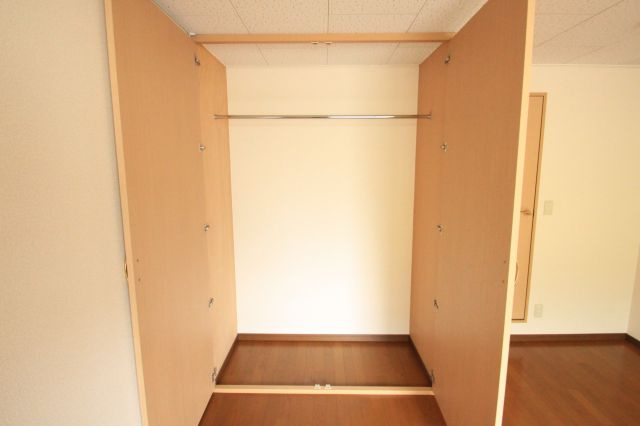 レオパレスMITOⅡの収納