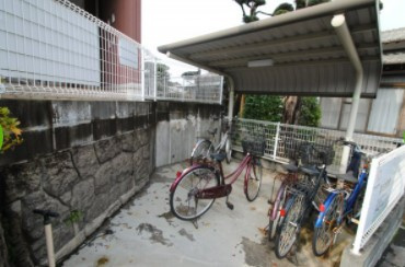 アヴリルのその他共用部分|駐輪場があります