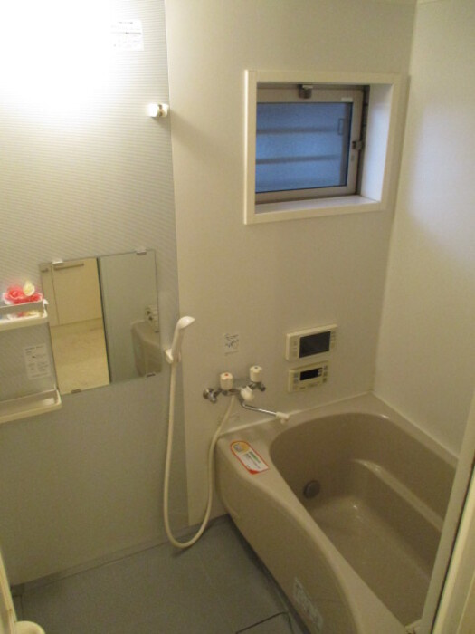 アヴリルの浴室|ゆったり過ごせるお風呂です