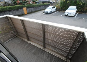 アヴリルのバルコニー|落ち着いた時間を過ごせるバルコニーです