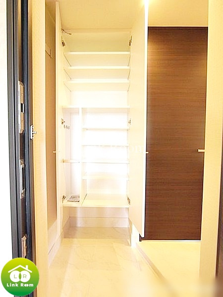 コンシェリア門前仲町RiverSideの玄関