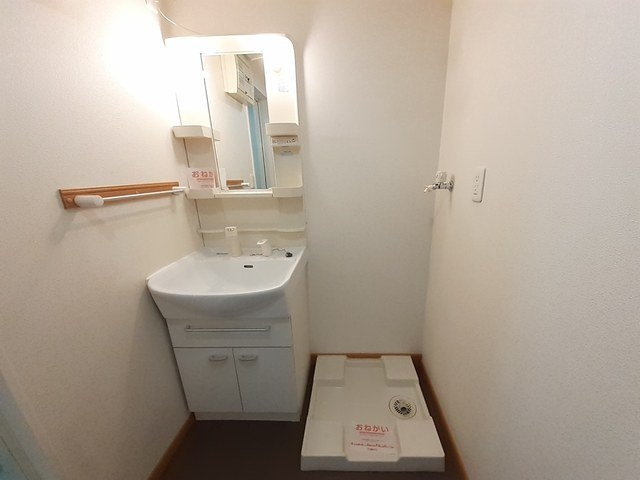 グランソレイユの洗面所|ゆったりとスペースのある洗面所