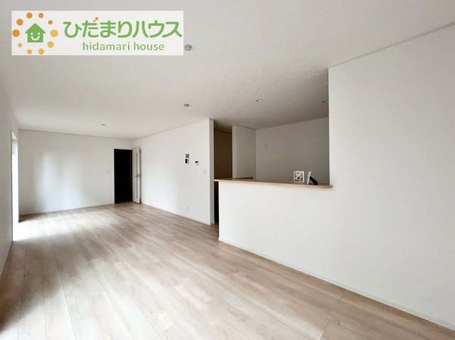 【居間・リビング】 | 結城市結城第45　新築戸建　1号棟 | 早くお仕事終わらせて、家に帰りたくなるようなリビングです(^^♪