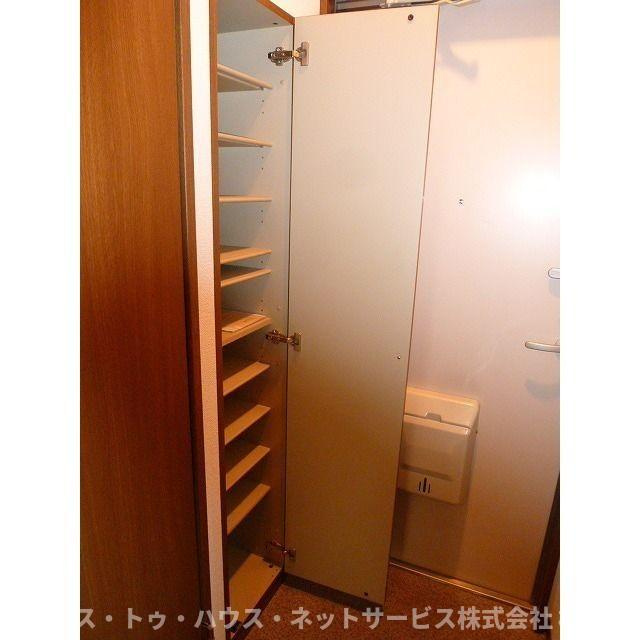 アンプルール フェール COCOの玄関