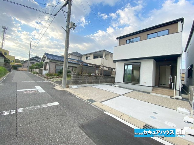 【今からご案内可能】刈谷市泉田町大久屋　全2棟の前面道路含む現地写真|事前予約にて現地ご見学いただけます！お気軽にお問い合わせください♪
■株式会社　セキュアハウス■
住宅ローンに強く、知識、経験豊富なスタッフ在籍
お客様に寄り添い、ご成約後もサポート致します。