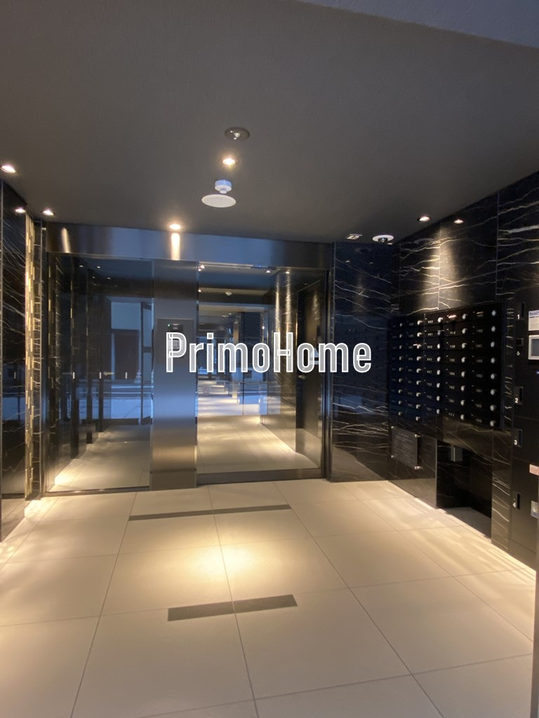 S-RESIDENCE神田avanceのロビー