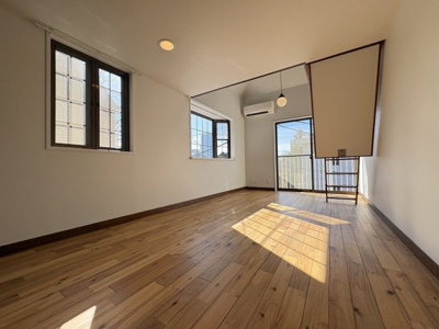 【居間・リビング】 | 青葉台一丁目戸建