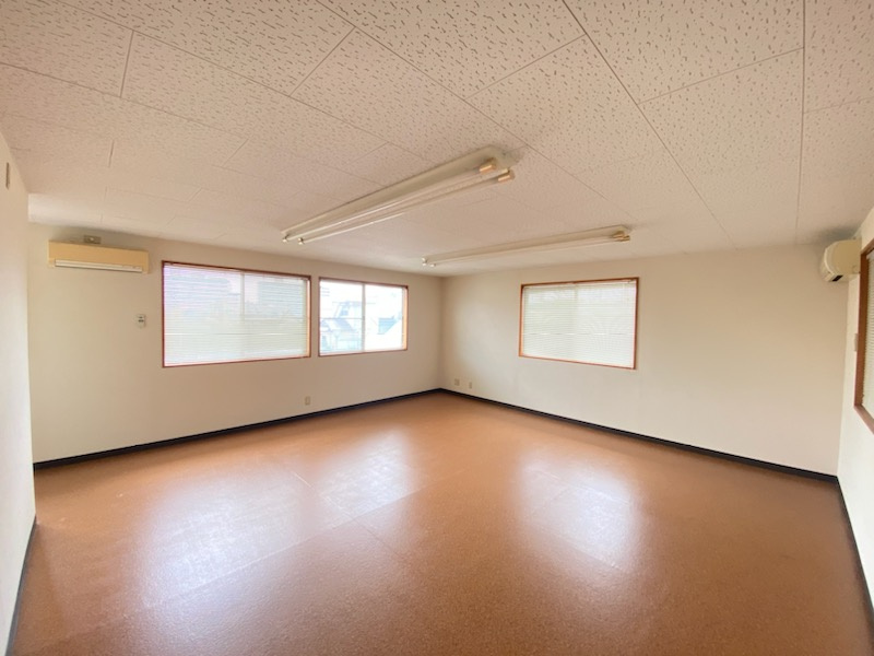 宮本町貸店舗事務所の内装