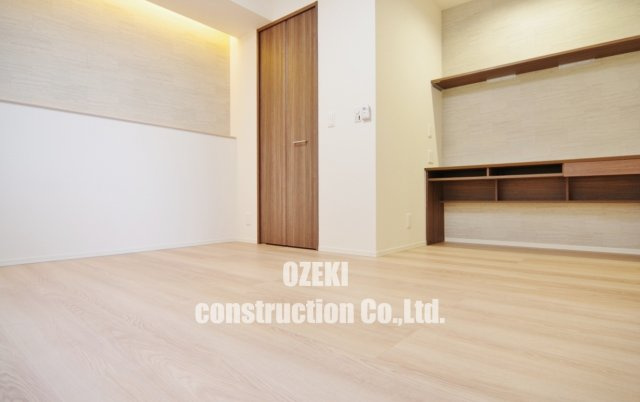 アニヴェルセルの寝室