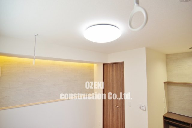 アニヴェルセルの設備