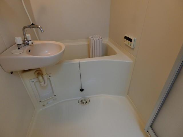 エリールミサキの浴室|コンパクトで使いやすいお風呂です