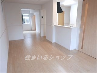 広島市安佐北区口田南１丁目のアパートの居間・リビング