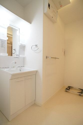 ノックスホームの洗面所|♪独立洗面台付き♪