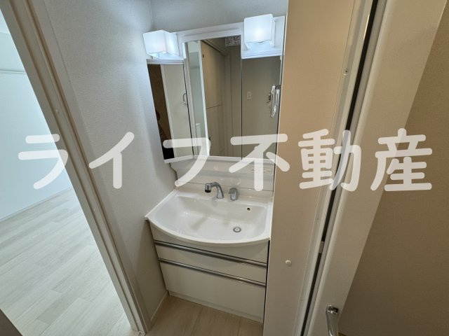 コート・ド・ボーヌ深江南北棟の独立洗面台|使いやすい独立洗面台です