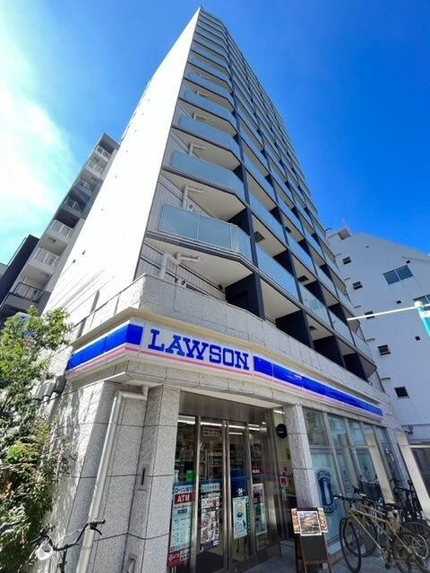 ドゥーエ板橋区役所前の外観