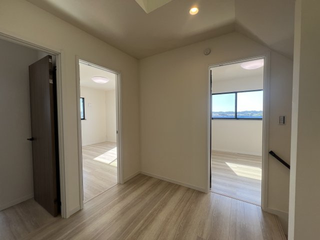 港南台ってどうなん台？【栄区鍛冶ヶ谷１丁目】新築戸建の洋室|広々とした洋室です