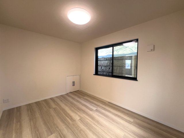 港南台ってどうなん台？【栄区鍛冶ヶ谷１丁目】新築戸建の洋室|きれいな洋室です