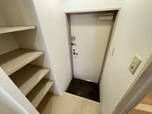 アルファコートの玄関