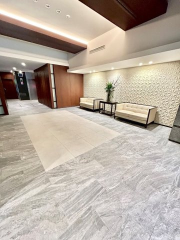 プラウドタワー名古屋伏見のロビー