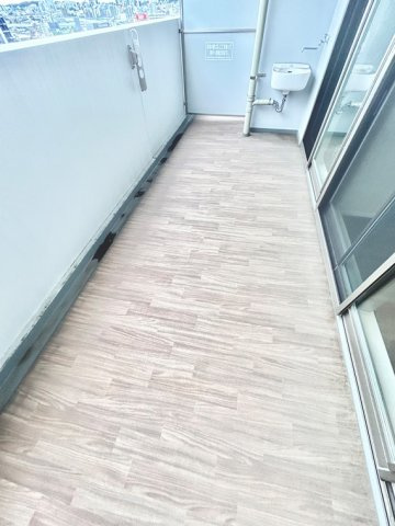 シエリア本郷駅前のバルコニー