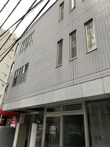 ワカサビルの外観