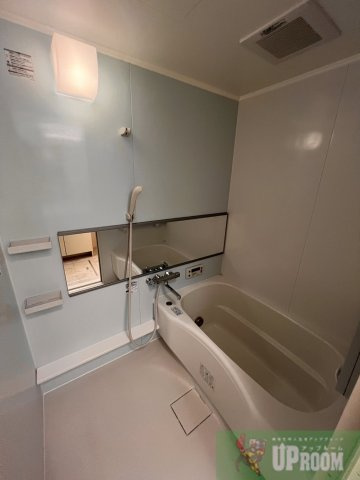 ジーニアル中田の居間・リビング