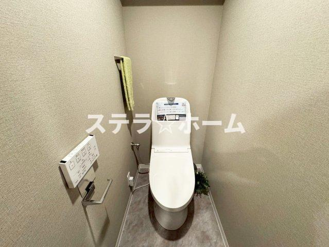 南茨木駅前ハイタウン美沢F棟のトイレ|清潔感のあるトイレです