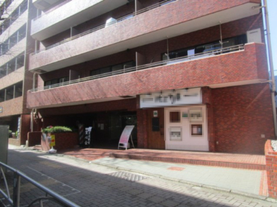 渋谷区本町１丁目の店舗