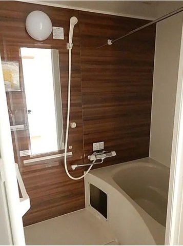 【東京都足立区】1棟売りアパート　Glanz大師前の浴室