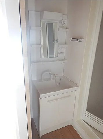 【東京都足立区】1棟売りアパート　Glanz大師前の独立洗面台