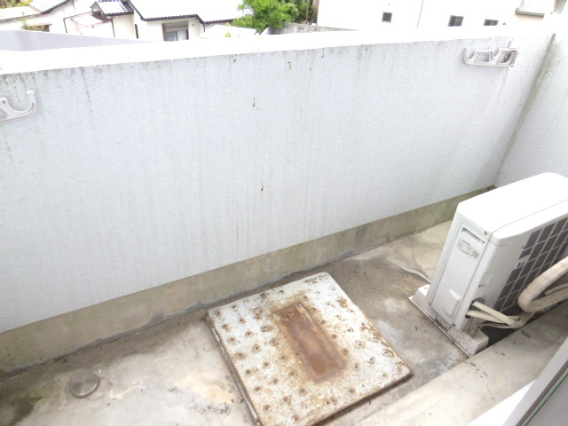 セントラルアベニューのバルコニー|バルコニーからの眺めを楽しみながら食事をしませんか