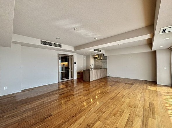 【居間・リビング】