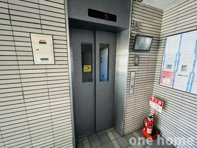 野中北パークハウスのその他共用部分|◆エレベーターには防犯カメラが設置され、セキュリティー面にも配慮されています！
◆令和7年8月29日室内リノベーション完了！