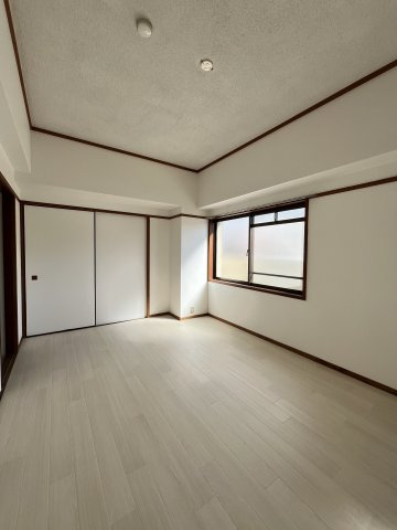 マンションもえぎの洋室