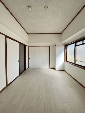 マンションもえぎの洋室