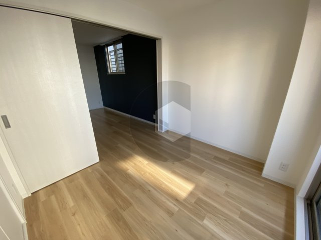 アルカ弥刀駅前の洋室