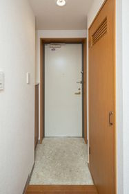 エステージ六義園の玄関