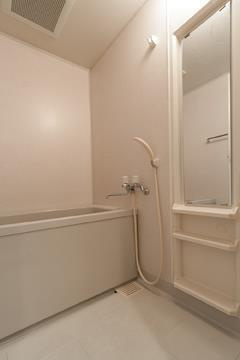 エステージ六義園の浴室