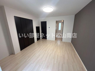 【洋室】 | シャイン・ウェスト