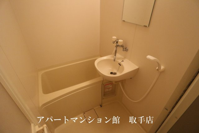 レオパレスAOKIの浴室|画像5