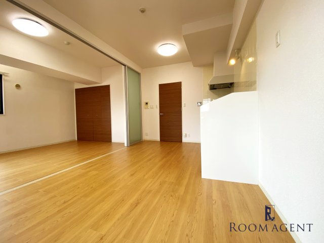 スタジオスクエア泉の居間・リビング