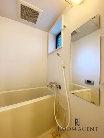 スタジオスクエア泉の浴室